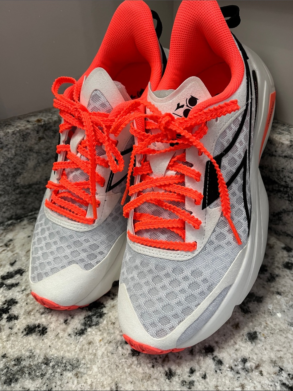 Like New Diadora Frequenza Running Shoes with Neon Coral Accents | Size 7